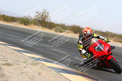 media/Apr-10-2022-SoCal Trackdays (Sun) [[f104b12566]]/Turn 3 Inside (1150am)/